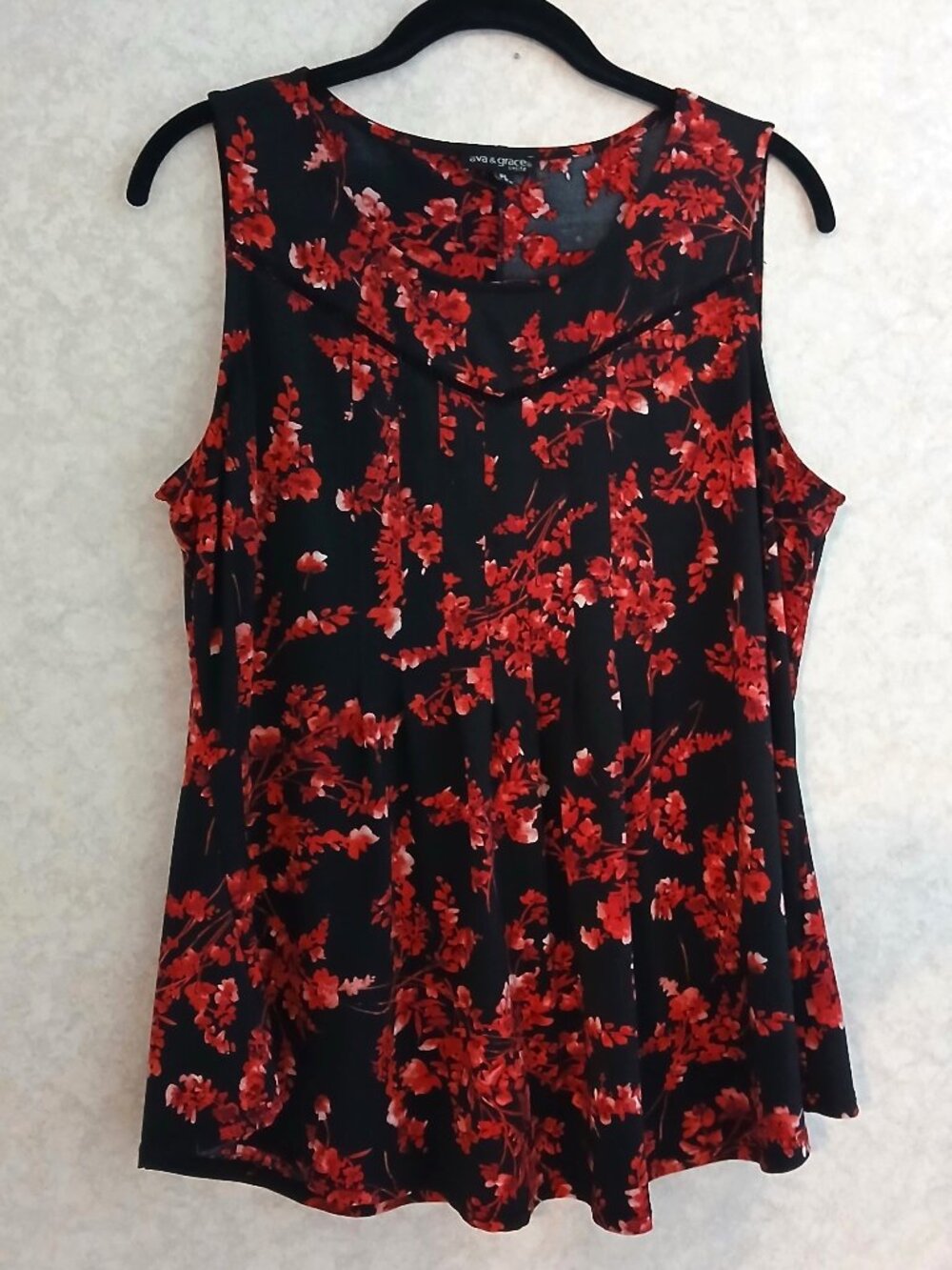 Ava & Grace Red Floral Sleeveless Top, Womens Size Petite Large